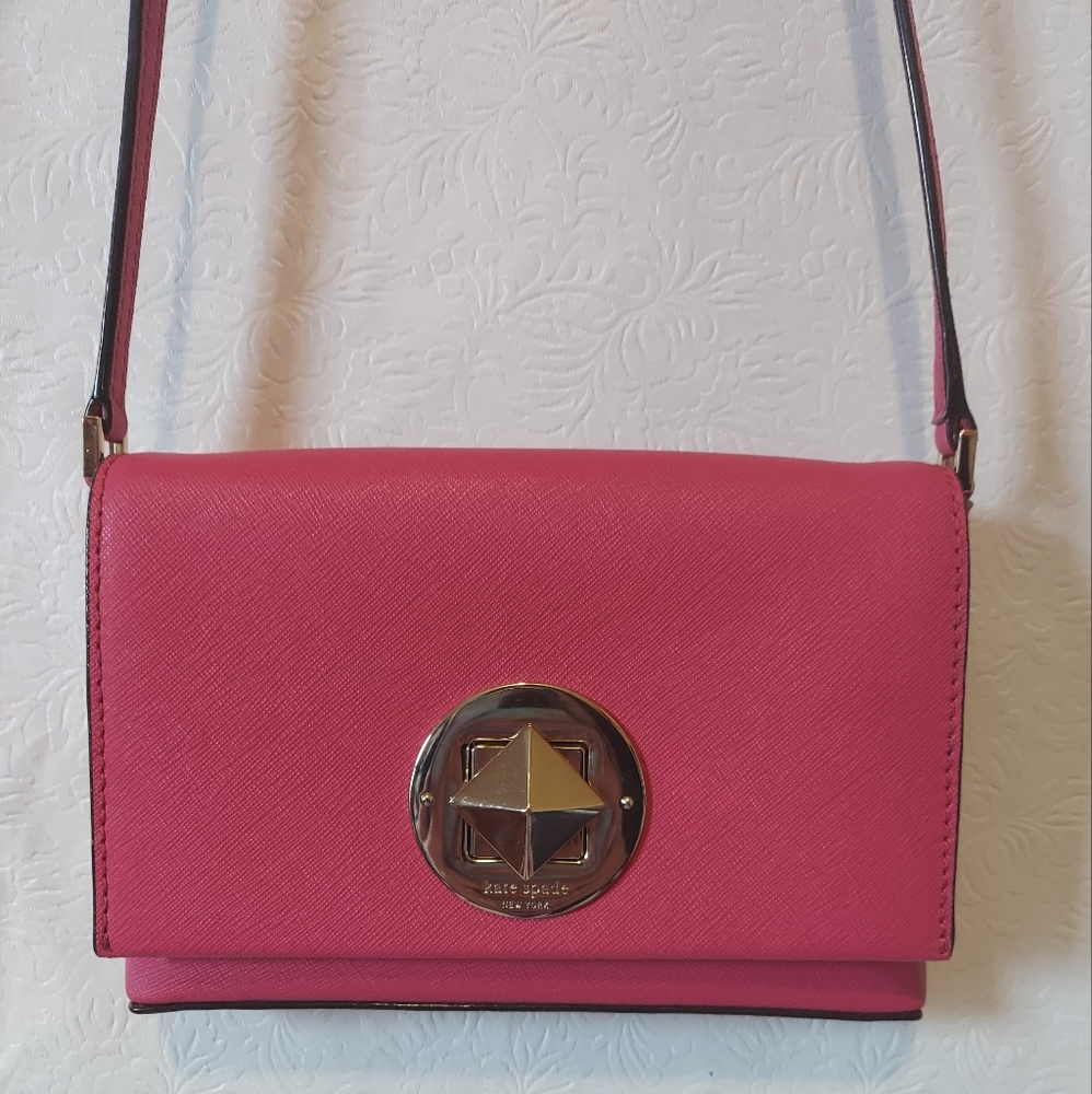 Kate Spade Newbury Lane Crossbody, Pink Small in Like New Condition